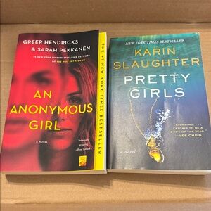 Book bundle! New York Times Best sellers! Thriller